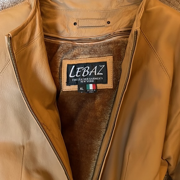 Leather jacket - Picture 2 of 2